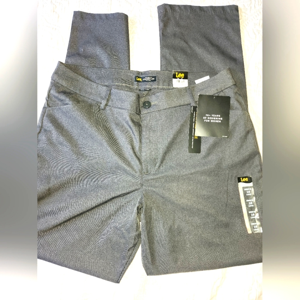 Womans Lee relaxed fit straight leg pants